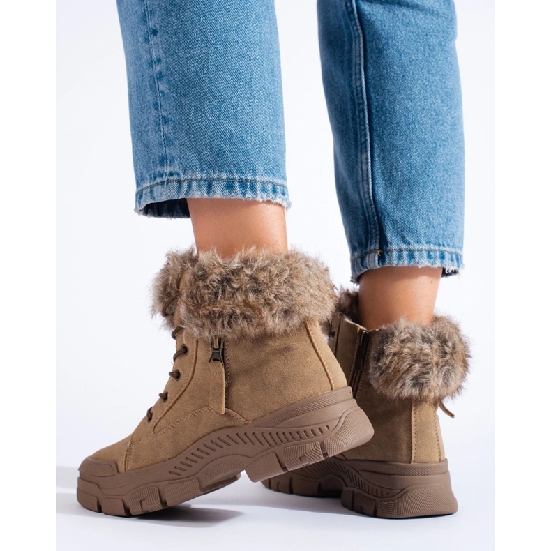 Naisten ruskeat vaelluskengät turkisella beige 1