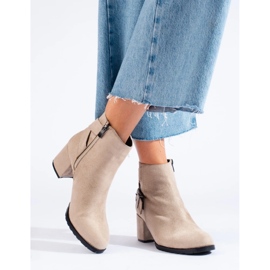 T.Sokolski Mokkanahkaiset nilkkurit Sokolskin pylväässä beige 2