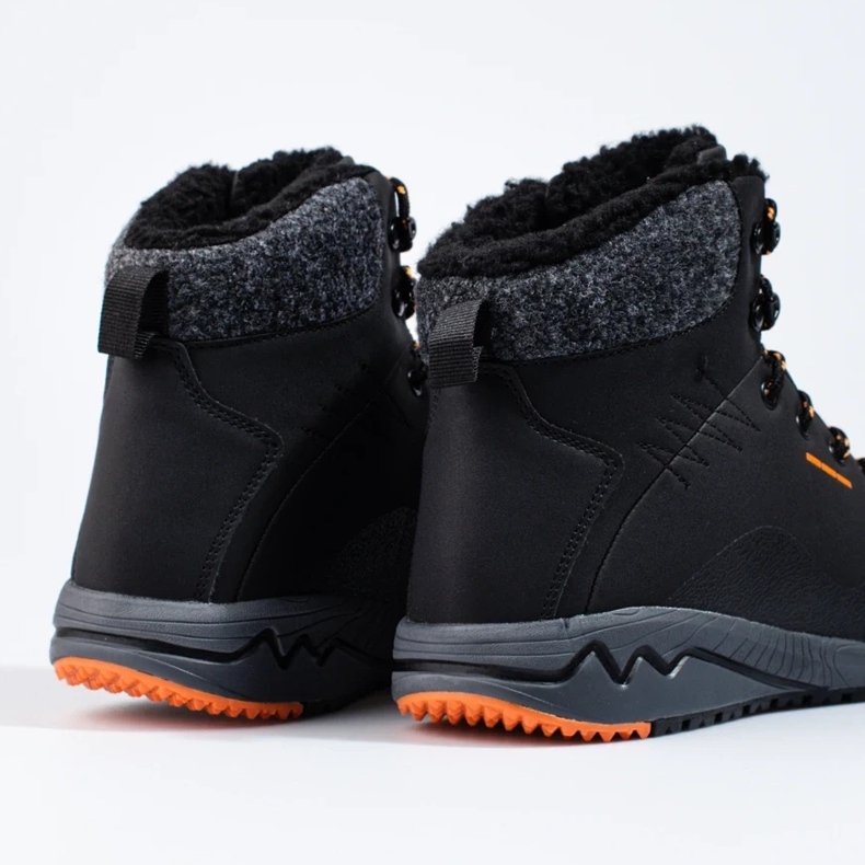 Lämpimät vaelluskengät miehille Dk musta 2