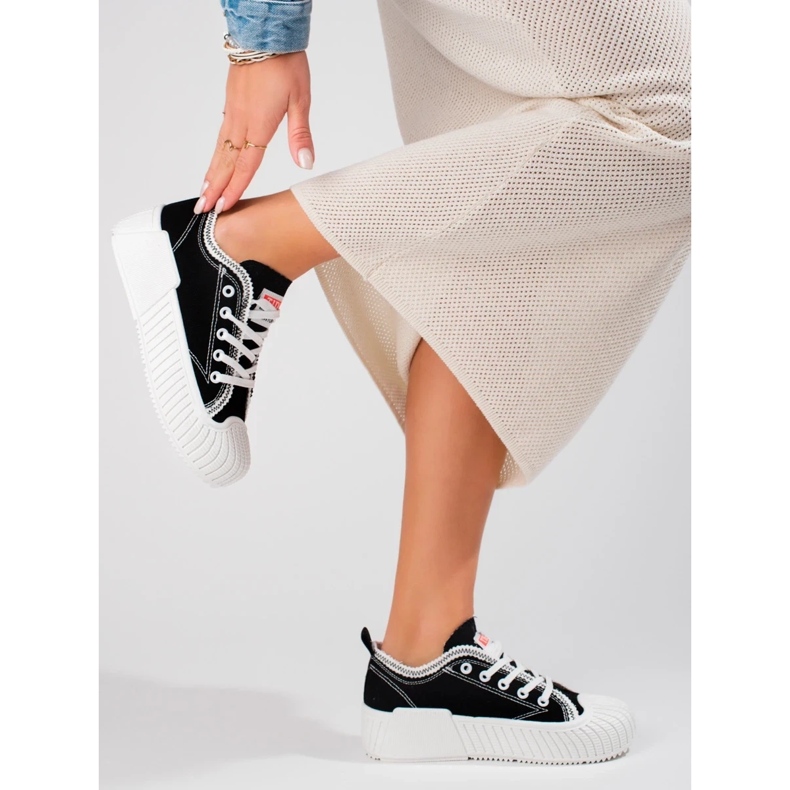 Seastar Naisten mustat matalat tennarit 2