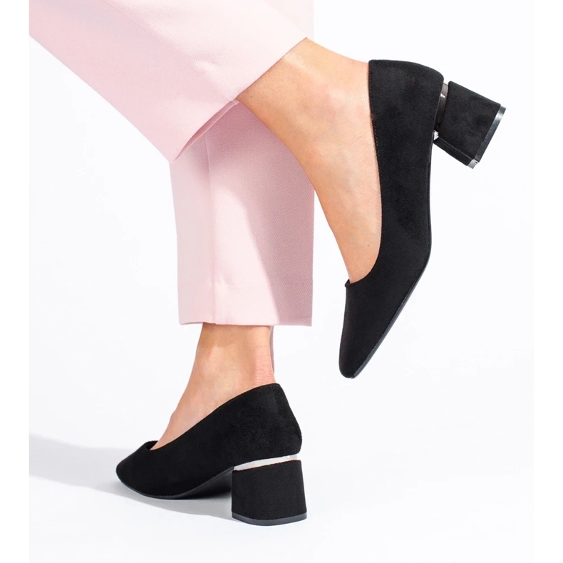 Naisten Vinceza-pumput matalakorkoisella mustalla 1