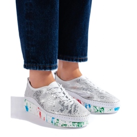 Naisten hopeiset nahkakengät värillisellä Shelovet-alustalla hopea 2