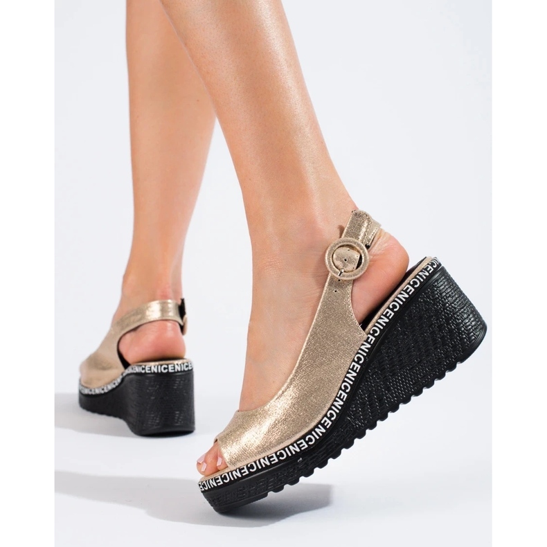 Shelovet kultaiset kiila sandaalit kultainen 2