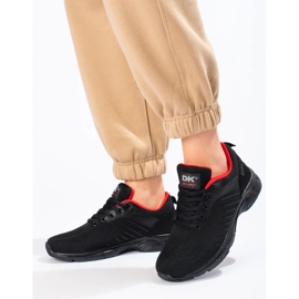 Naisten urheilukengät mustat DK 1