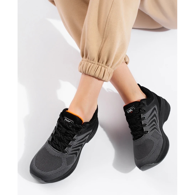 Naisten harmaat DK-urheilukengät 2