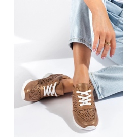 Harjatut tennarit, joissa piilokiila Shelovet ruskea 1