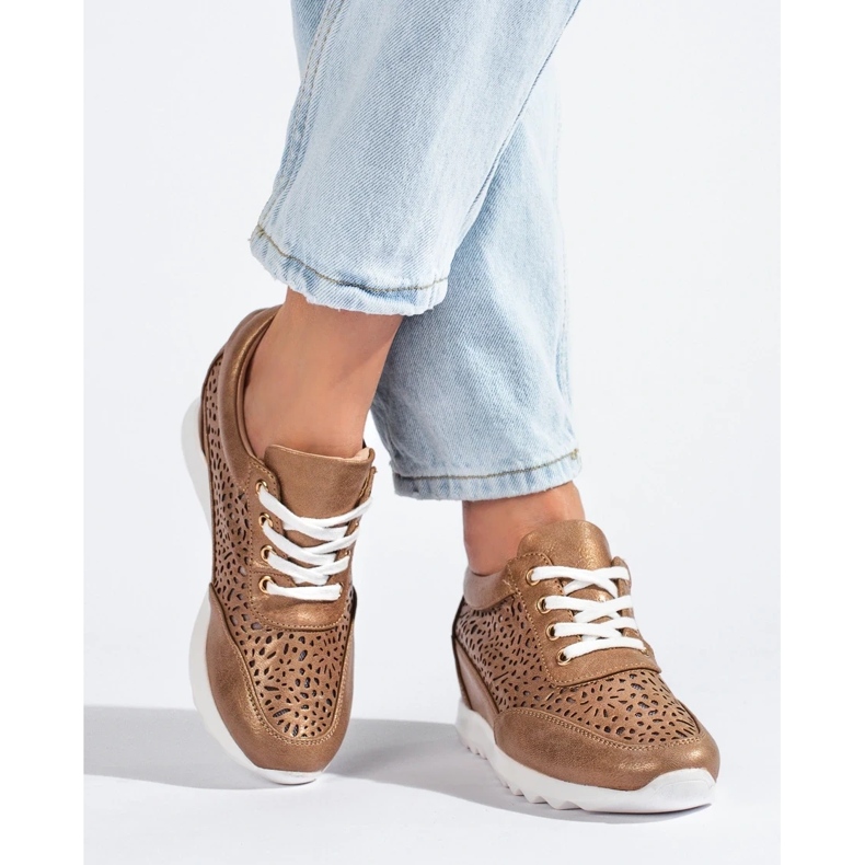 Harjatut tennarit, joissa piilokiila Shelovet ruskea 2