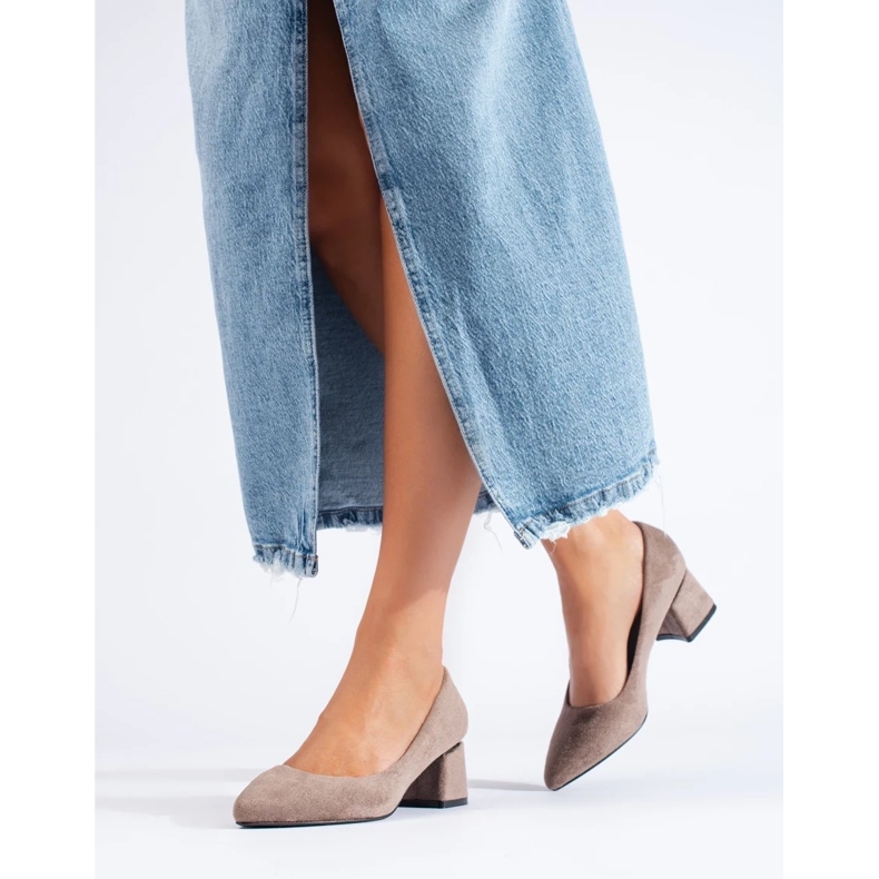 Beige Shelovet mokkanahka matalakorkoiset pumput 2