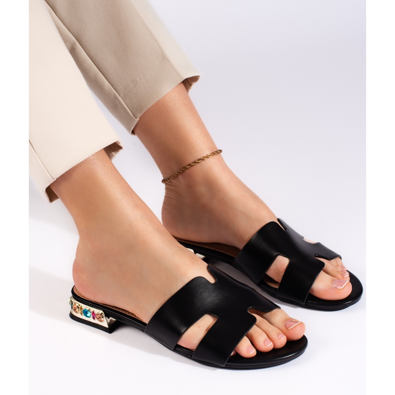 Mustat naisten tasaiset liukumäet 2