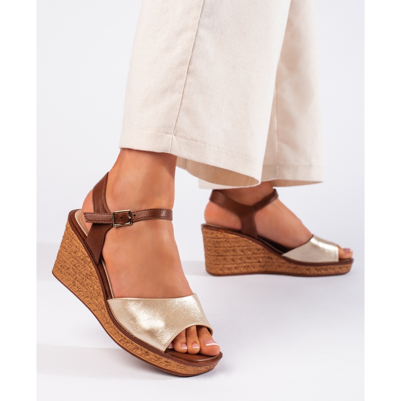 Naisten kultaiset kiila sandaalit Sergio Leonelta kultainen 2