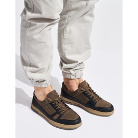 Mustat ja ruskeat miesten urheilukengät 1