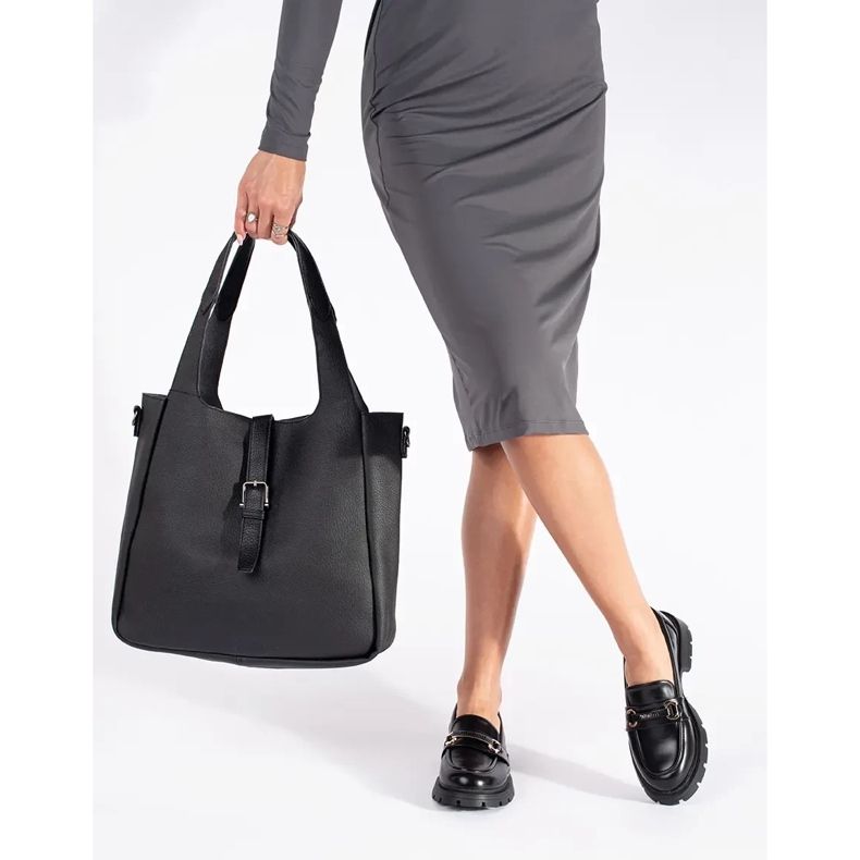 Mustat tyylikkäät naisten mokasiinit 2