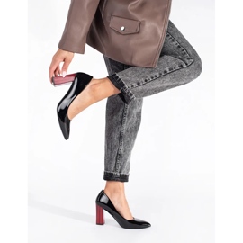 Tyylikkäät patentoidut korkeakorkoiset pumput musta 1