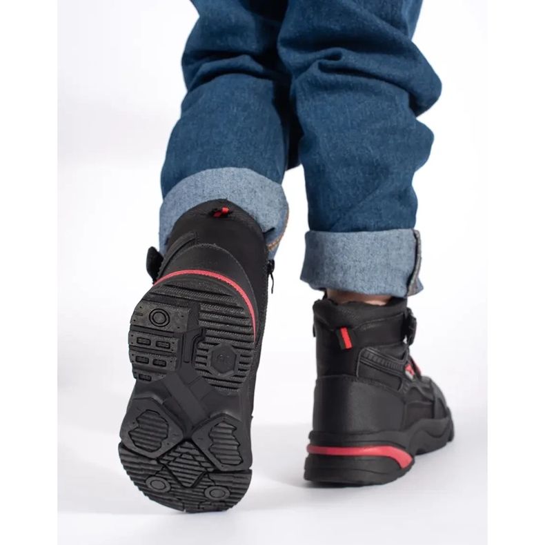 Mustat eristetyt poikien saappaat 1