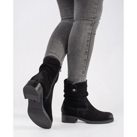 Sergio Leonen mustat nilkkurit, joissa röyhelöinen nahkapäällinen 1