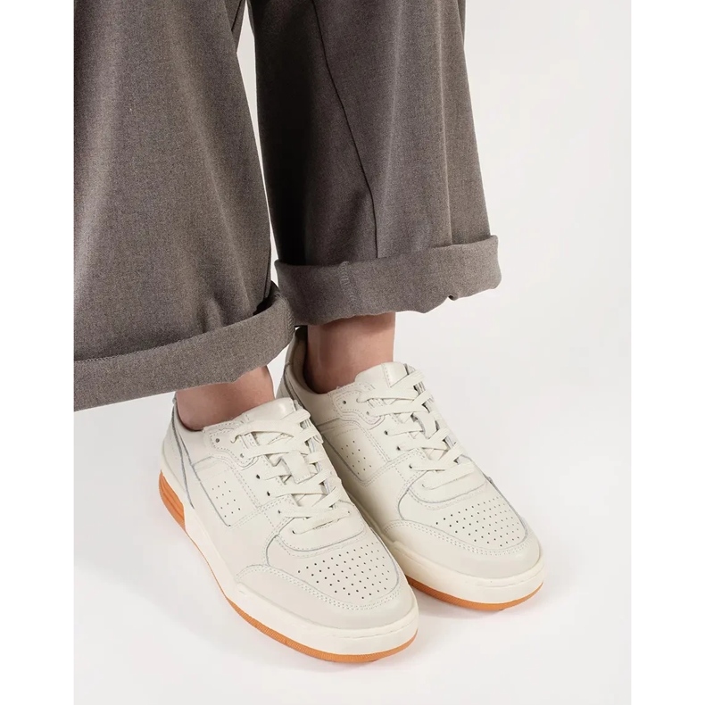 Vaaleanbeiget alustalenkkarit 2