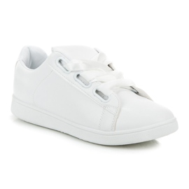 Valkoiset tennarit nauhalla valkoinen 1