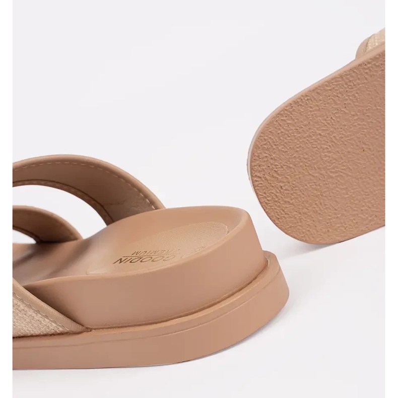 Goodin Beige naisten litteät läpän flopsit soljet 1