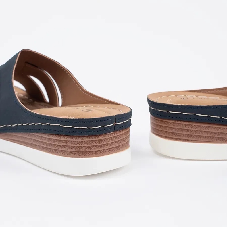 Mukavat tossut matalalla sinisellä kiilalla sininen 1