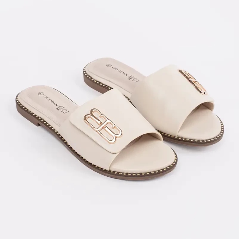 Goodin Light -beige naisten läpät tasaisella pohjalla koristeella 1