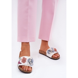 Naisten flip flops kukilla korkkilavalla valkoinen 2