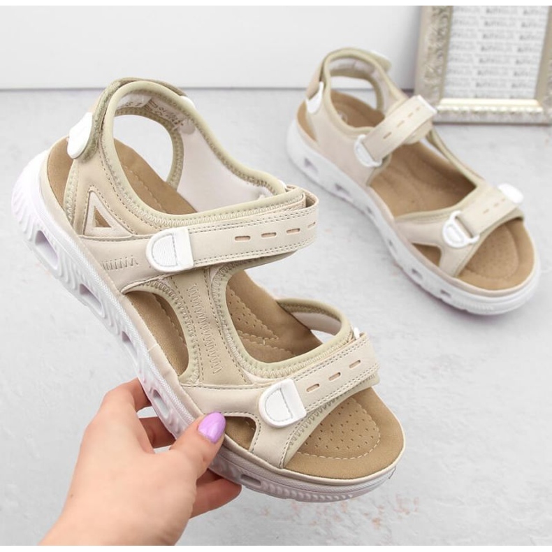 Mukavat Velcro-sandaalit Rieker W RKR691 beige 2