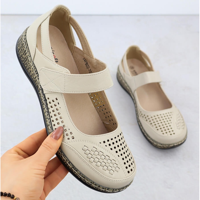 Naisten kengät, joissa on avoimia beige uniSoft 7026 1