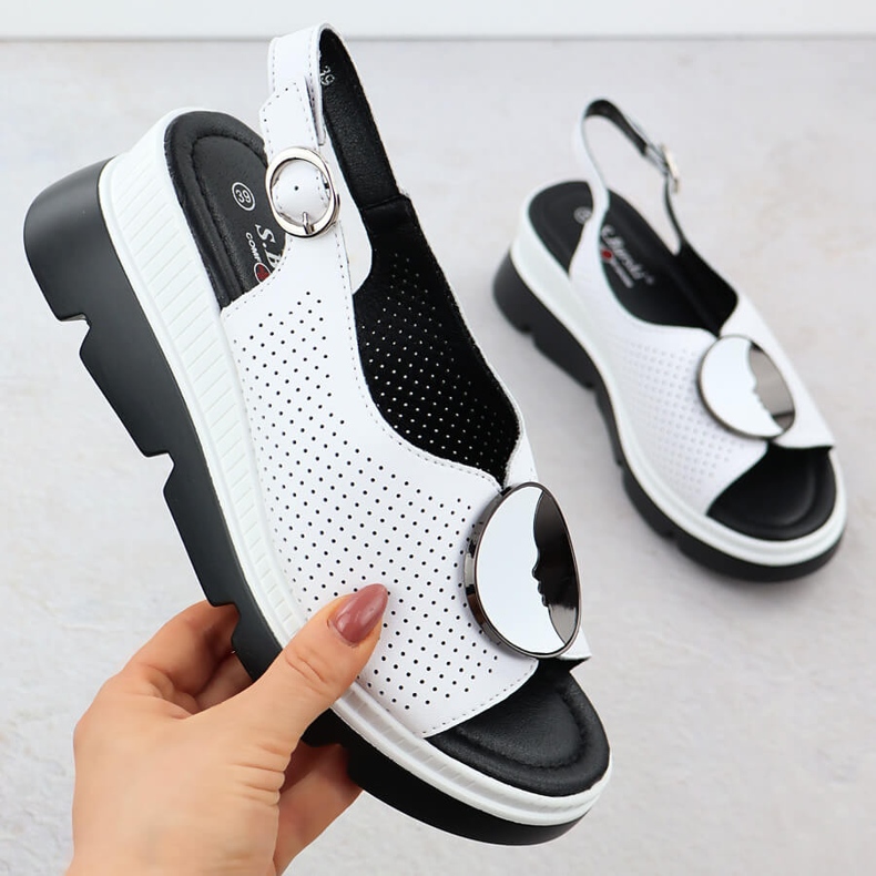 S.Barski Naisten nahkaiset sandaalit Białe S. Barski LR51-788 valkoinen 1