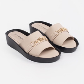 Goodin Beige naisten läpät ketjulla 1