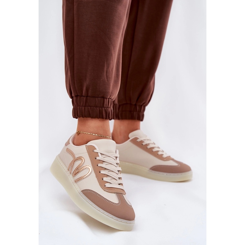 Matala naisten urheilukengät, joissa on ekologinen nahkainen beige 2