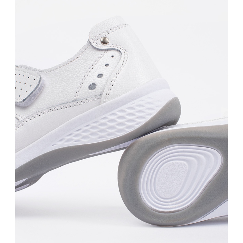 Goodin Pudotetut valkoiset nahkaiset sandaalit valkoinen 2