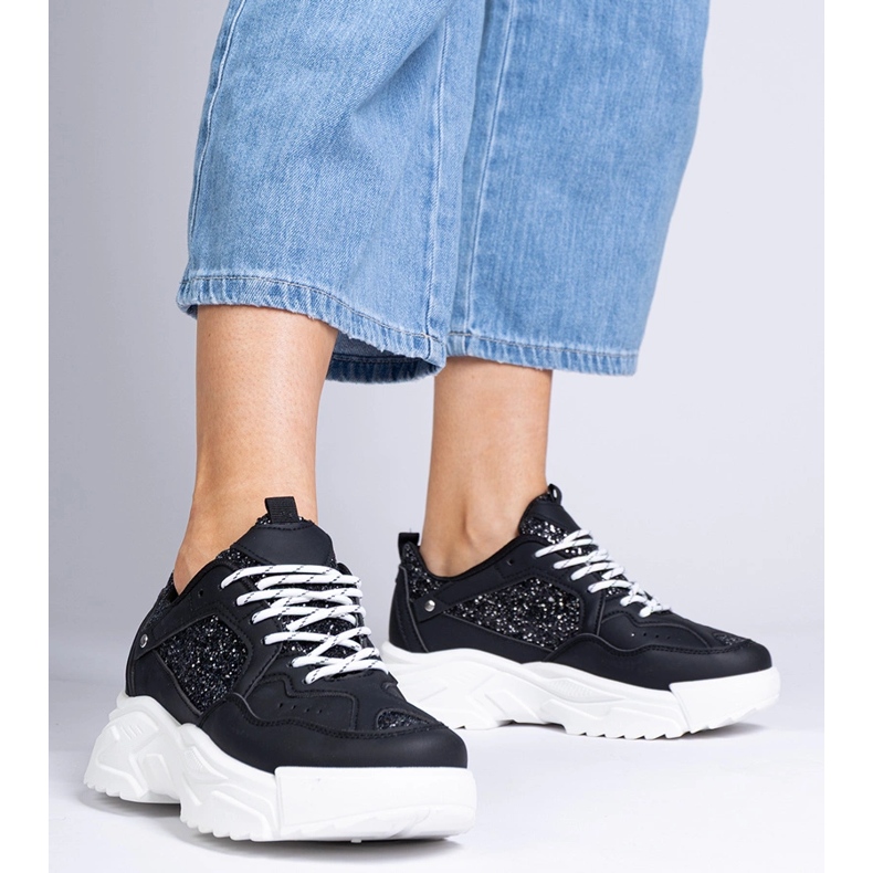 Mustat naisten lenkkarit kimaltelevilla inserteillä 1