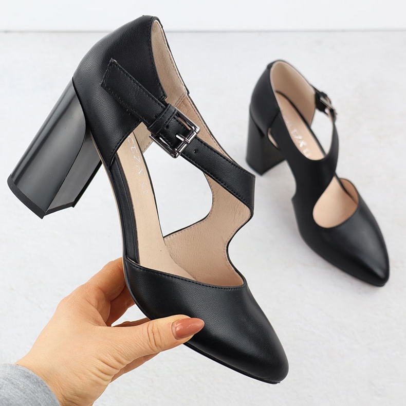 Nahkapumput pylväskengissä mustalla Vinceza 91133 -nauhalla 1