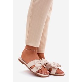 Litteät naisten flip flops kanssa keula beige 1