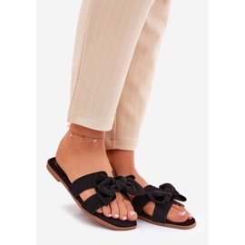 Litteät naisten flip flops mustalla jousella 1