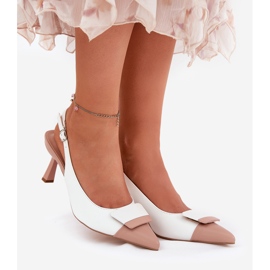 Tyylikkäät korkokengät, joilla on ekologinen valkoinen nahkakoriste 1