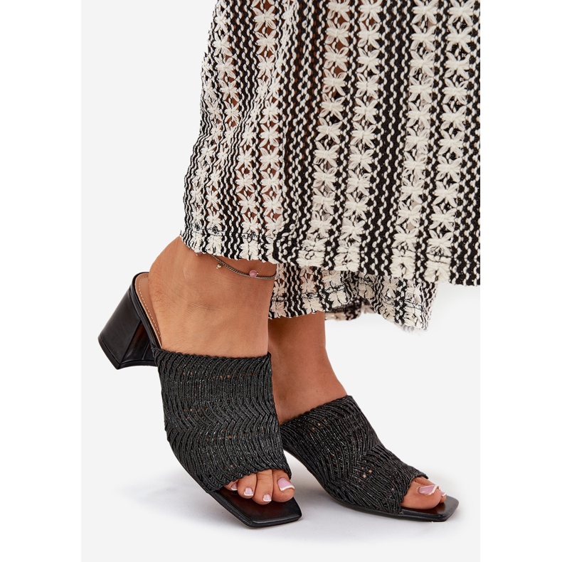 Naisten flip flops mustien korkojen kanssa musta 1