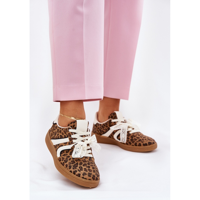 Matalat naisten lenkkarit pitsileopardin painettuna ruskealla 2