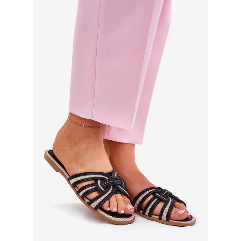 Litteät naisten tossut, joissa on mustat raidat 1