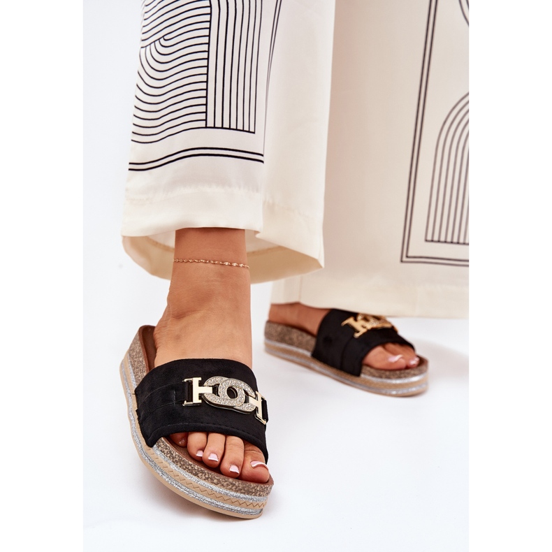 Naisten flip flops, jossa on kultainen yksityiskohdat laiturilla brocade -mustalla 2