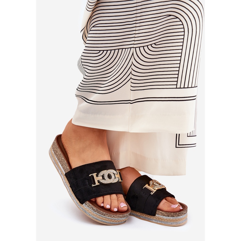 Naisten flip flops, jossa on kultainen yksityiskohdat laiturilla brocade -mustalla 1