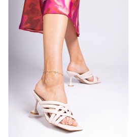 Bourgetin beige-tyylikkäät korkokengät 2