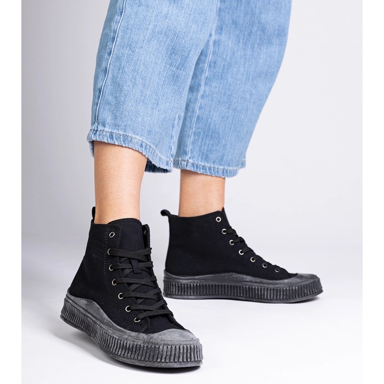 Guerrinon mustat korkeatasoiset tennarit 2