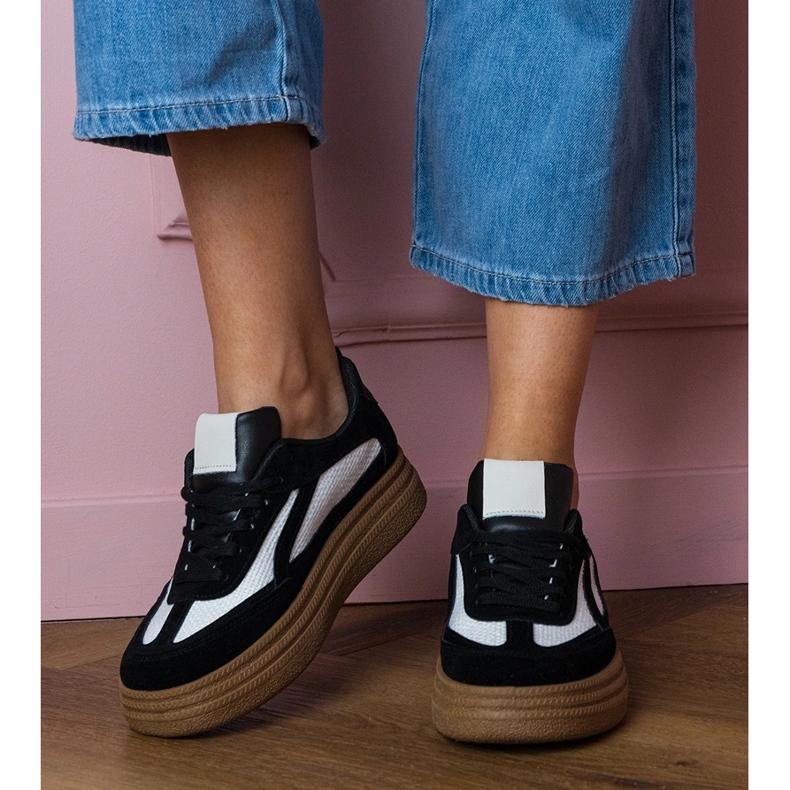 Mustat lenkkarit lenkkarit paksulla pohjalla 1