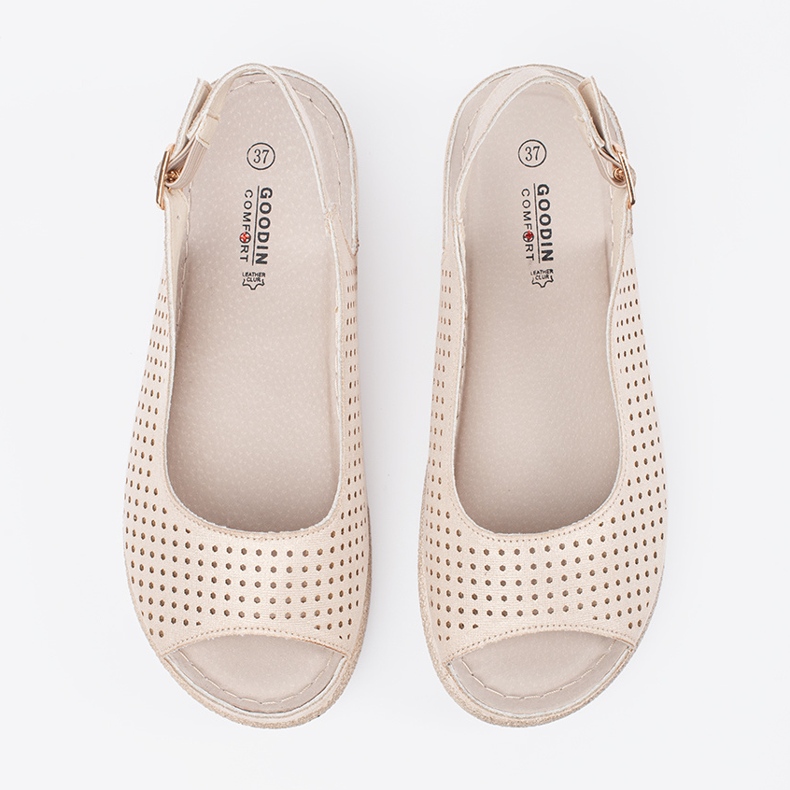 Goodin Kevyet hasselisäiset sandaalit kultainen 1