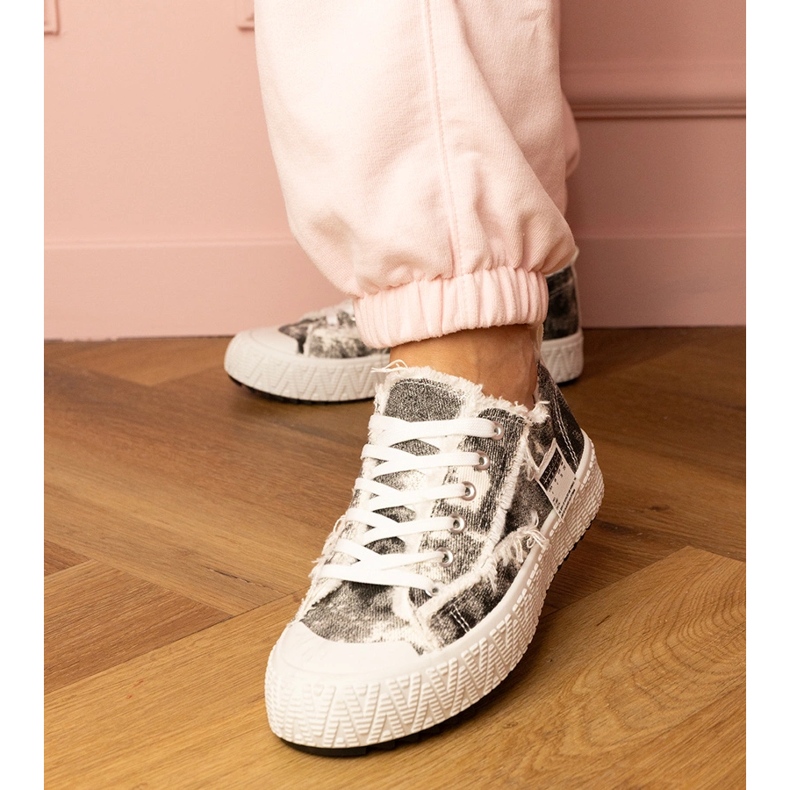 Mustat naisten lenkkarit urheilut 2