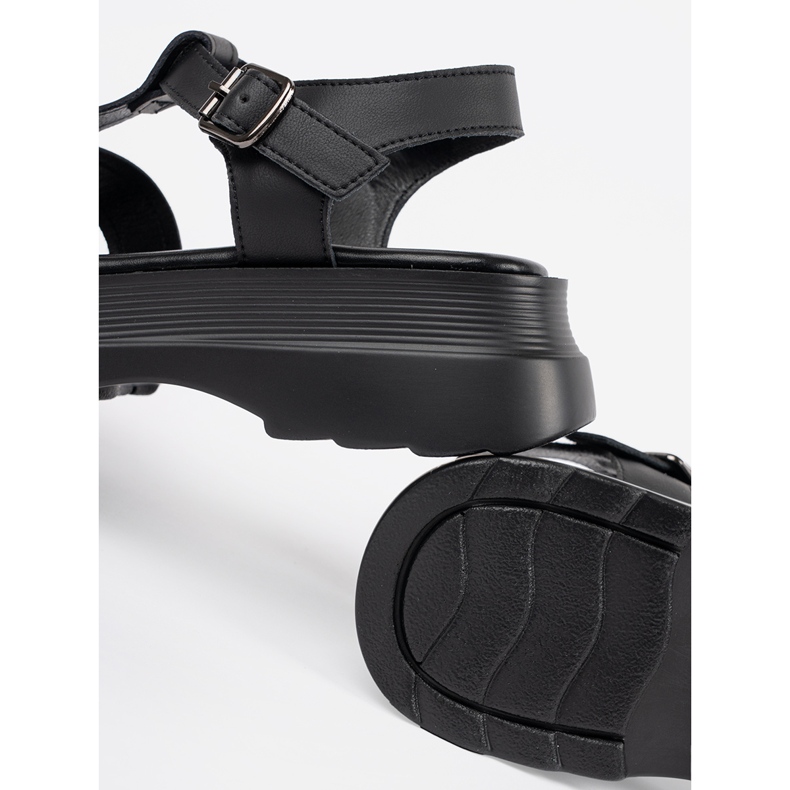 Goodin Mustat sandaalit paksulla pohjalla 1