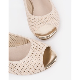 Goodin Matalalla aukonopeus sandaalit beige 1
