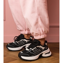 Mustat lenkkarit urheilun lenkkarit 2