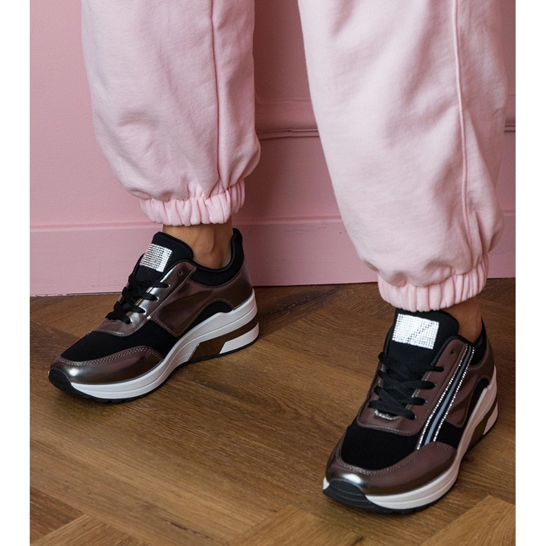 Mustat lenkkarit, joissa on zirkonit ja metallinen lisäys 2